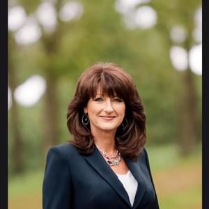 Meet your Posher, Jana